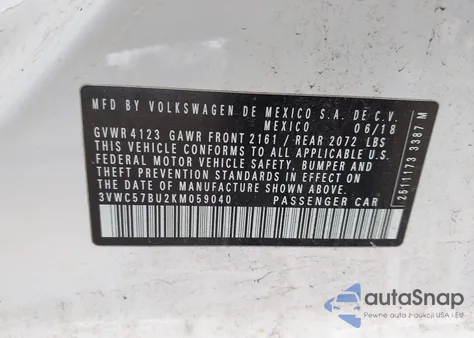 2019 Volkswagen Jetta 1.4T R-Line/1.4T S/1.4T Se z USA, uszkodzony, nr VIN 3VWC57BU2KM059040